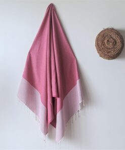 serviette de bain magenta