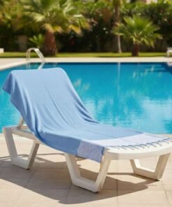 fouta de plage bleu ciel clair
