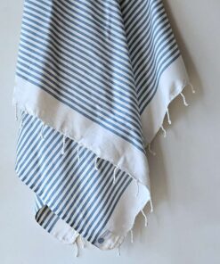 fouta de plage marinière bleu clair