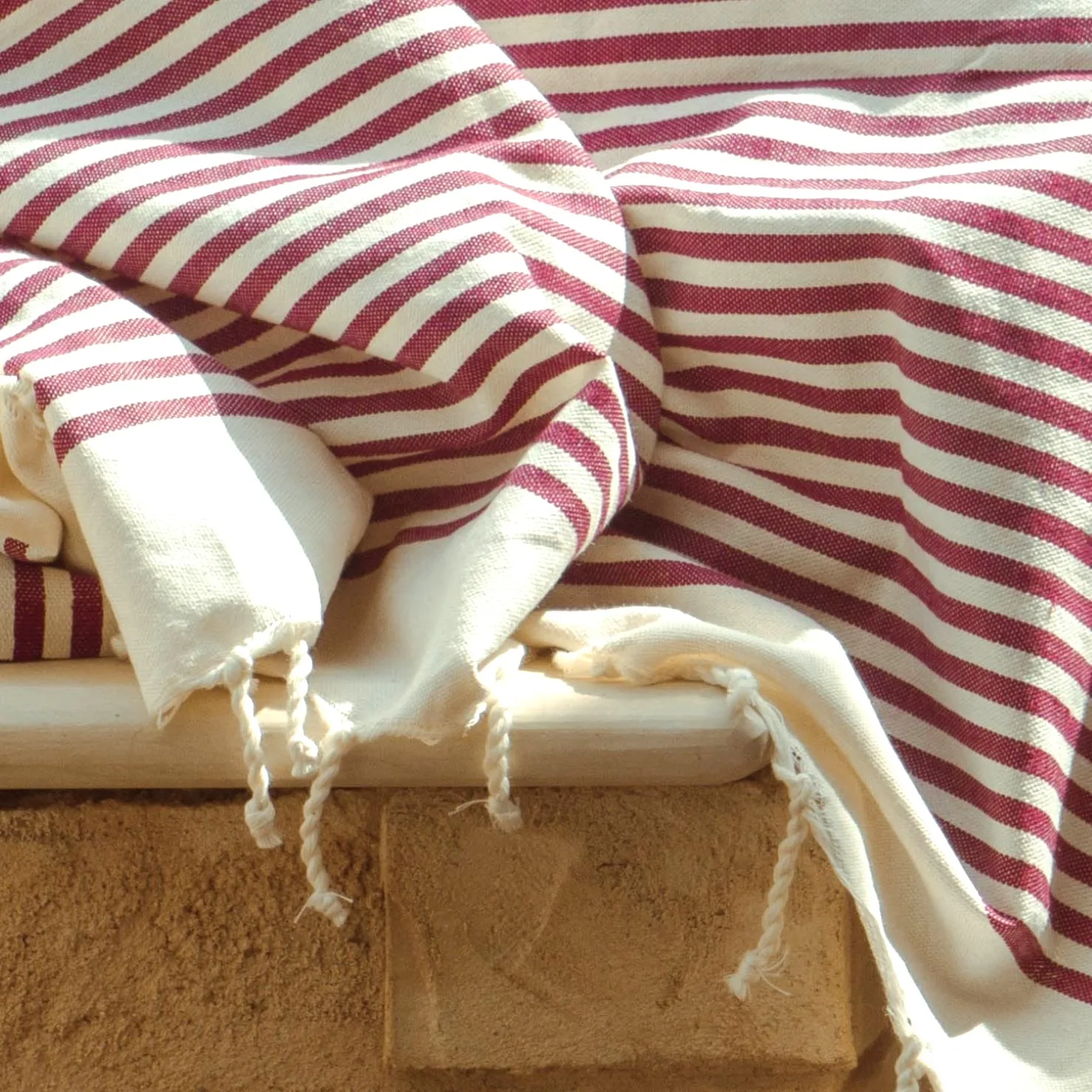 Fouta rayée bordeaux