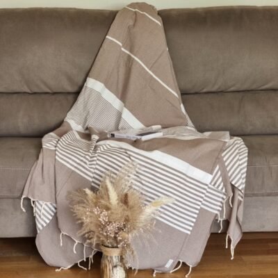 jeté de canapé taupe
